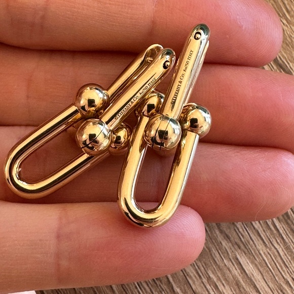 TIFFANY & CO
Yellow gold Large HardWear earrings - Picture 8 of 12